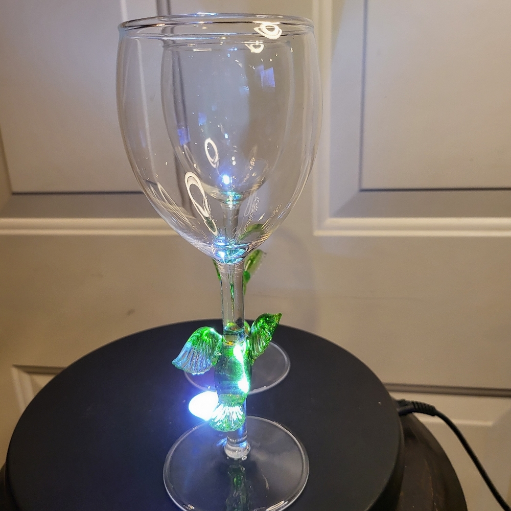 Artisan Hummingbird Colored Wine Glasses - Picture 5 of 16